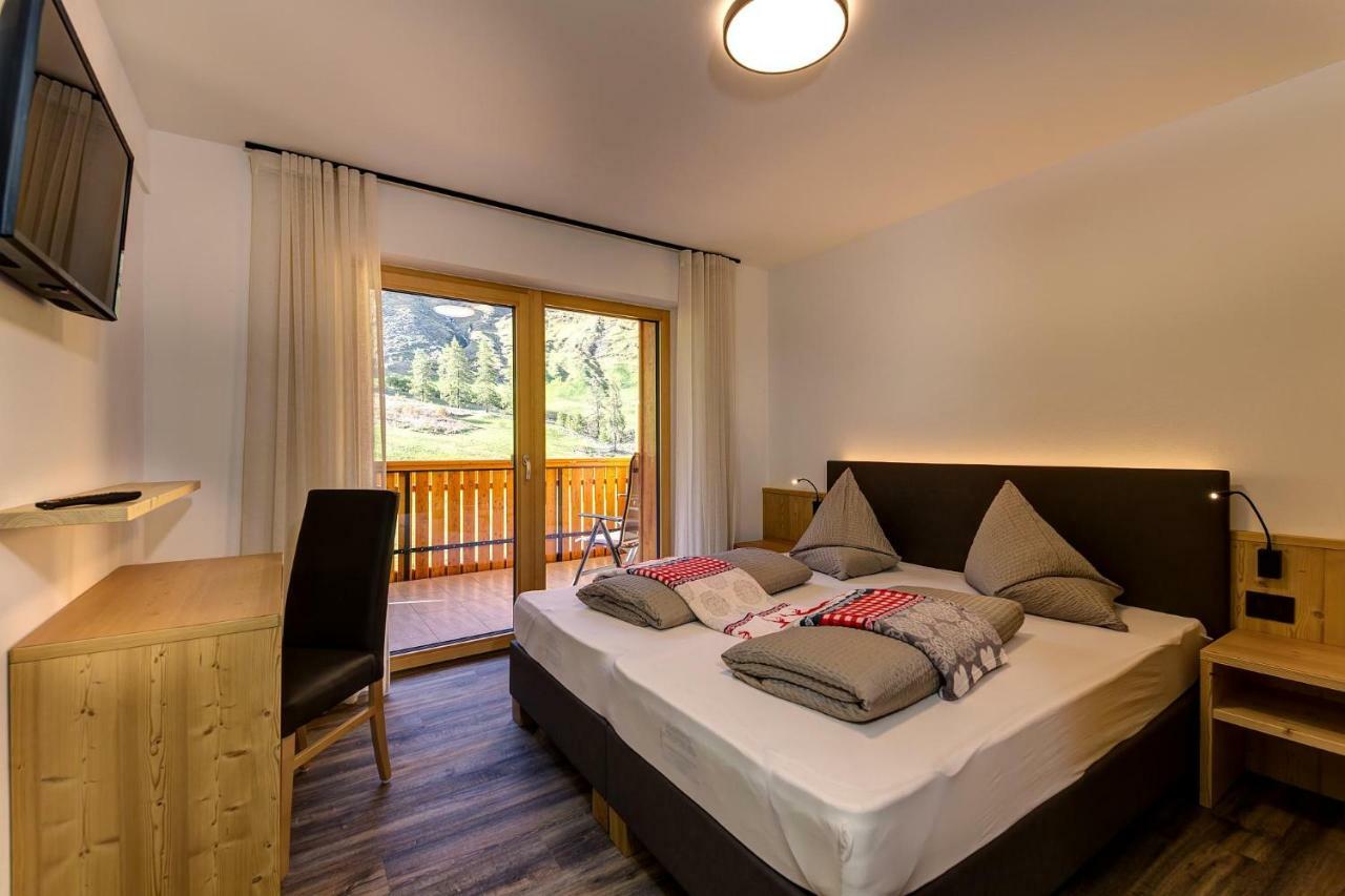 Apparthotel Marteshof Pfelders Buitenkant foto